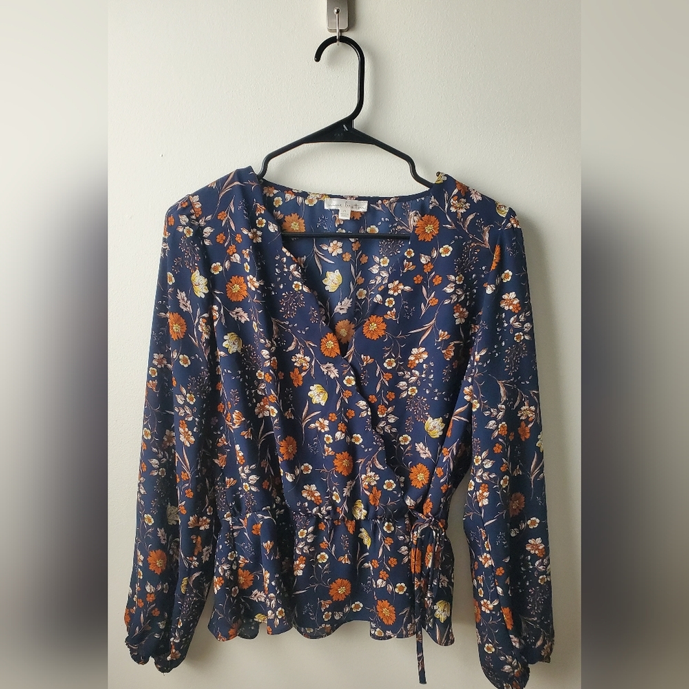 Medium Nine Britton Floral Blouse